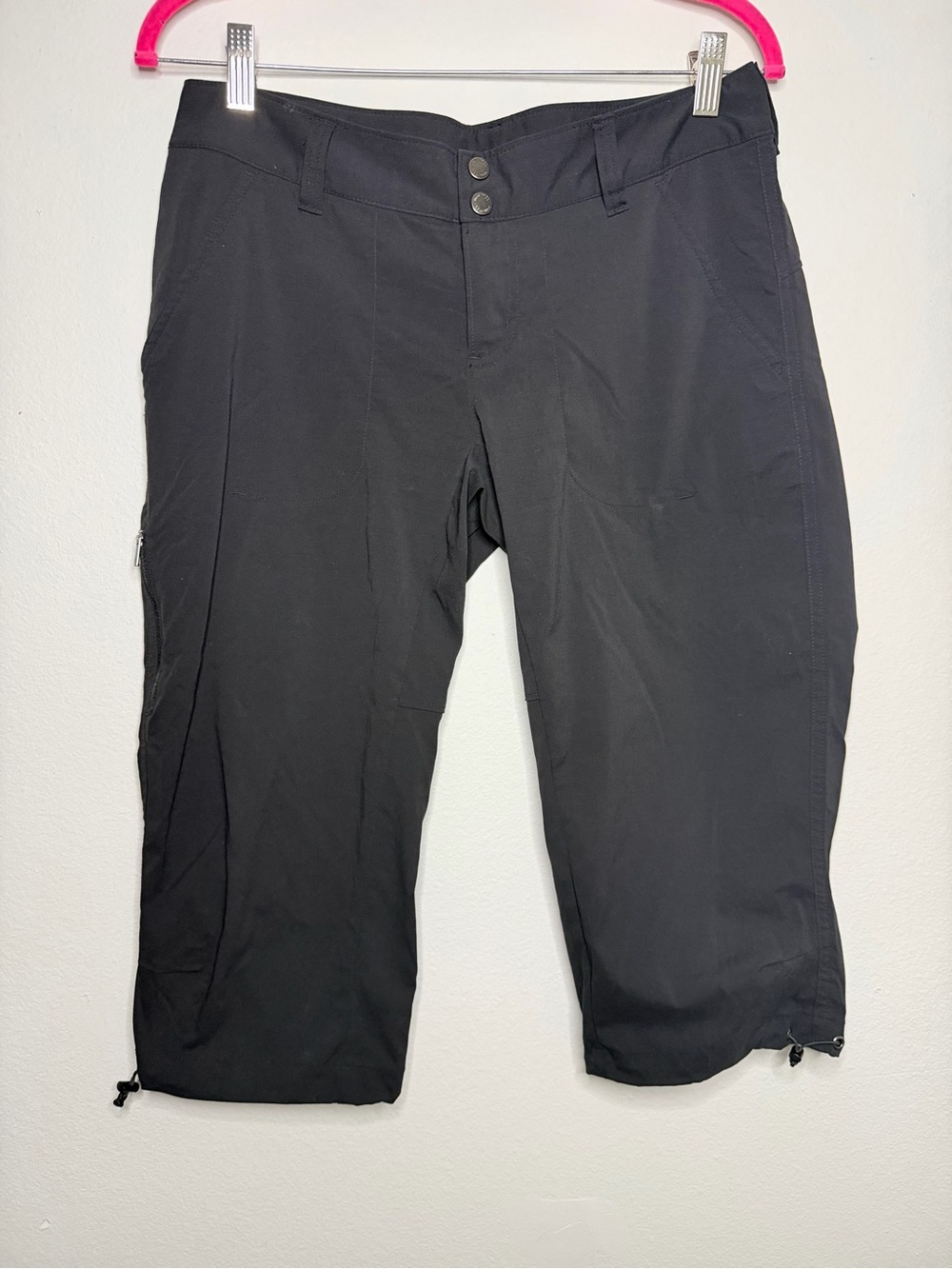 Columbia Women’s Black Performance Capri Pants - 8